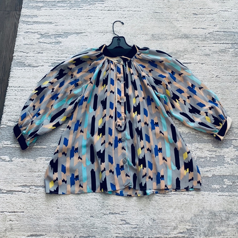 Tucker NYC The Classic Silk Blouse